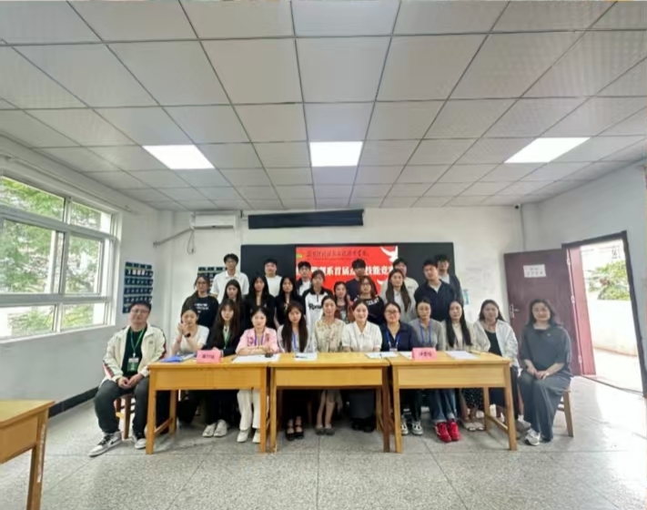 以赛促学强技能，指尖竞技展风采 ——经济管理系成功举办点钞大赛